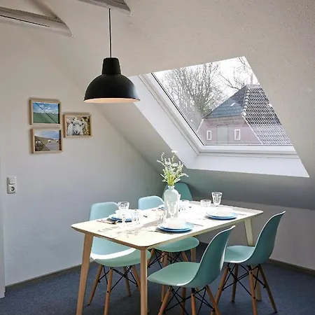 Smittshoern 3 - Nordsee Fuer Gruppen Und Familien Mit Eingezaeunten Garten