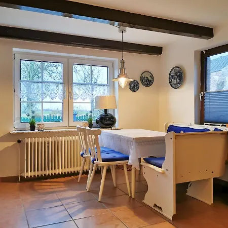 Smittshoern 3 - Nordsee Fuer Gruppen Und Familien Mit Eingezaeunten Garten Hébergement de vacances