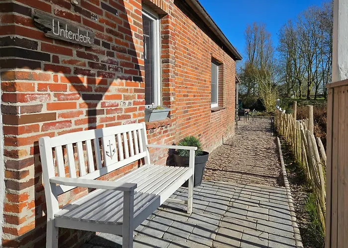 Smittshoern 3 - Nordsee Fuer Gruppen Und Familien Mit Eingezaeunten Garten * Wittmund